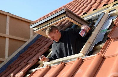 Pose de fenêtres de toit Velux à Besain